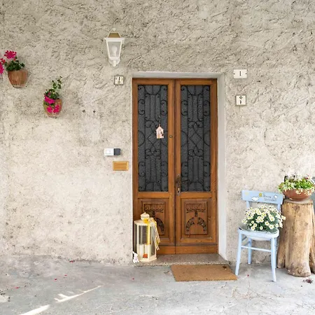 Damenona Apartment